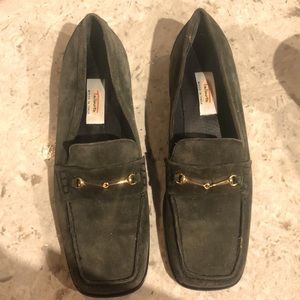 Vintage Talbots hunter green suede loafers